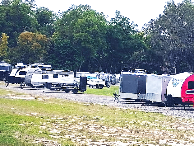Central Florida HIGH OCCUPANCY RV and Boat Storage Facility in a great location! photo 3