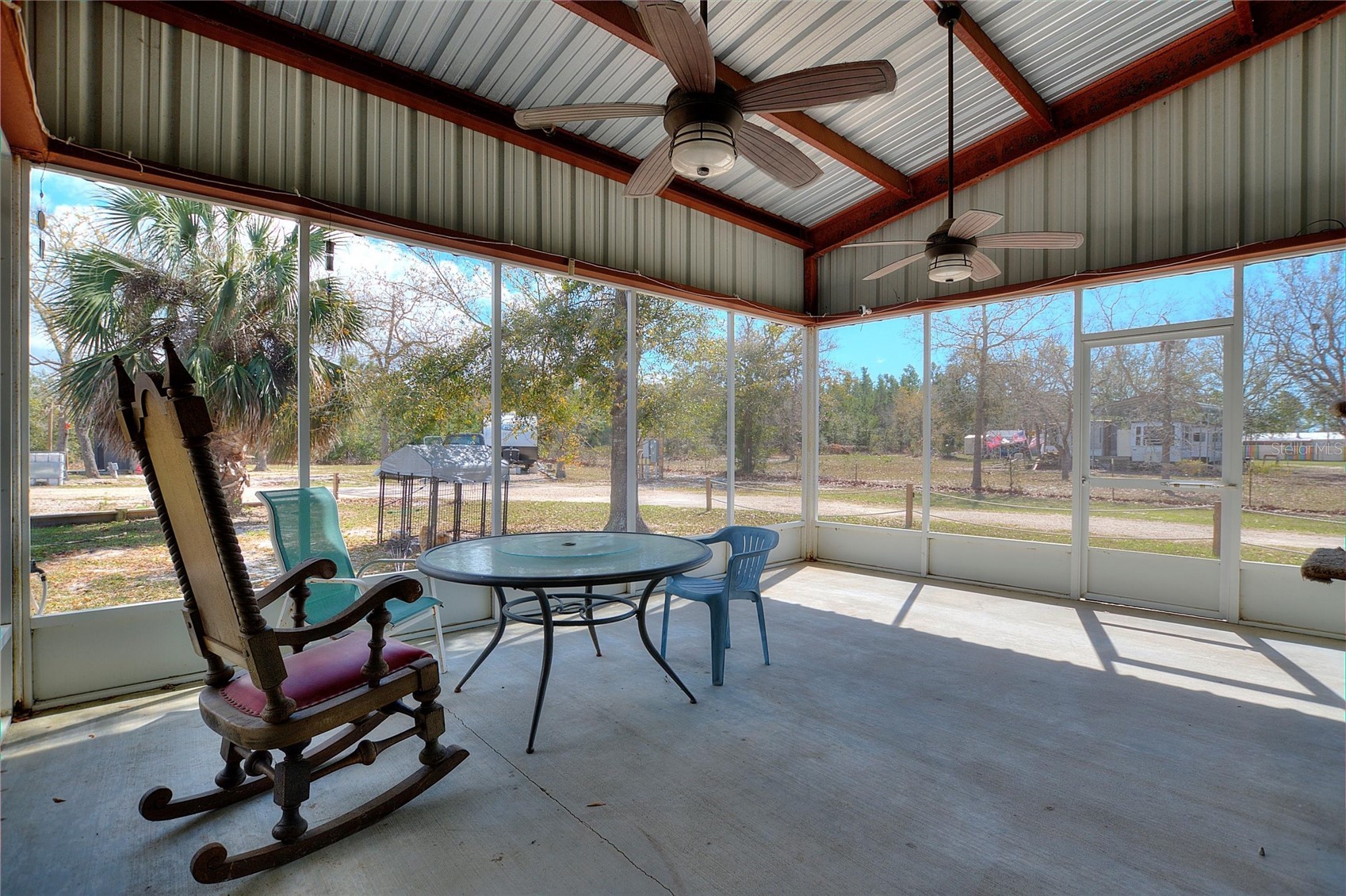 Income Producing Barndominium with RV SPACES!! photo 6