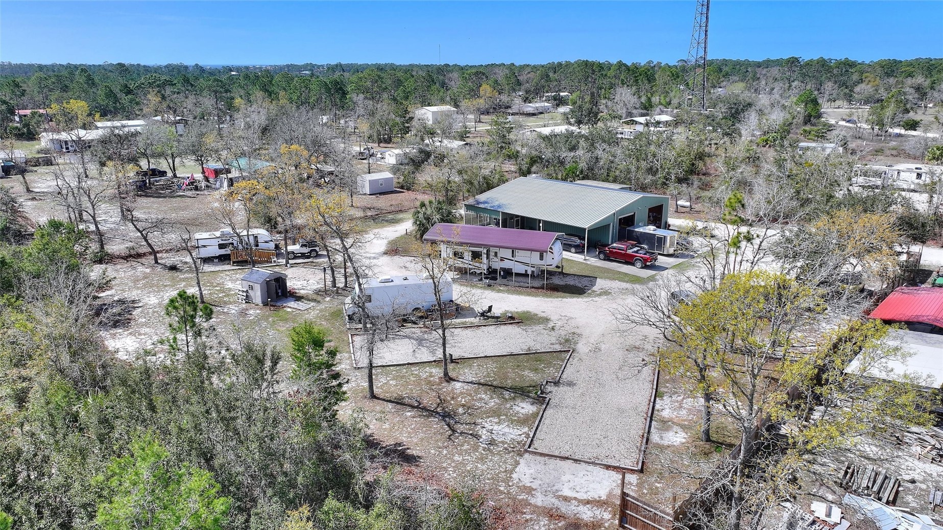Income Producing Barndominium with RV SPACES!! photo 7